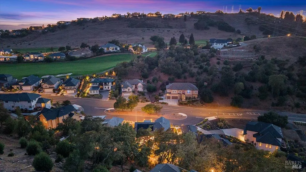 3772 Cross Creek Circle Santa Rosa, CA 95403