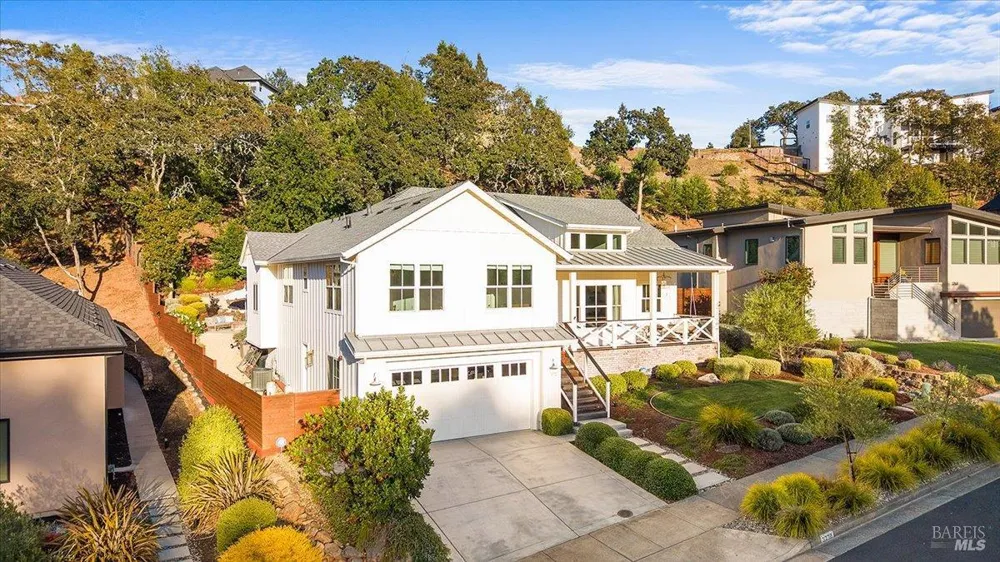 3772 Cross Creek Circle Santa Rosa, CA 95403