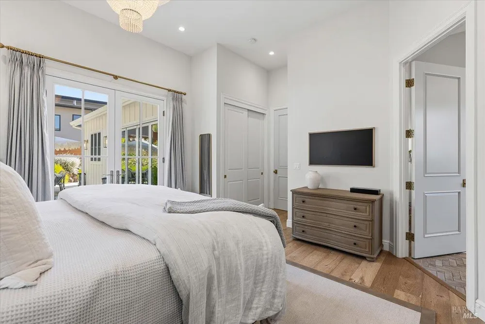 3772 Cross Creek Circle Santa Rosa, CA 95403