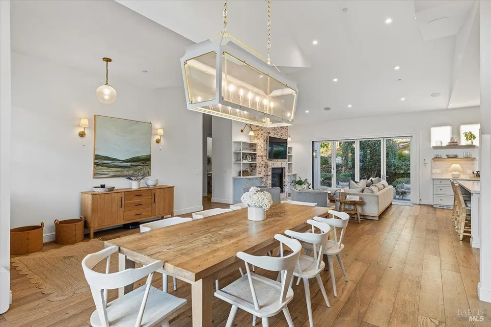 3772 Cross Creek Circle Santa Rosa, CA 95403