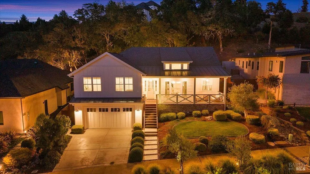 3772 Cross Creek Circle Santa Rosa, CA 95403