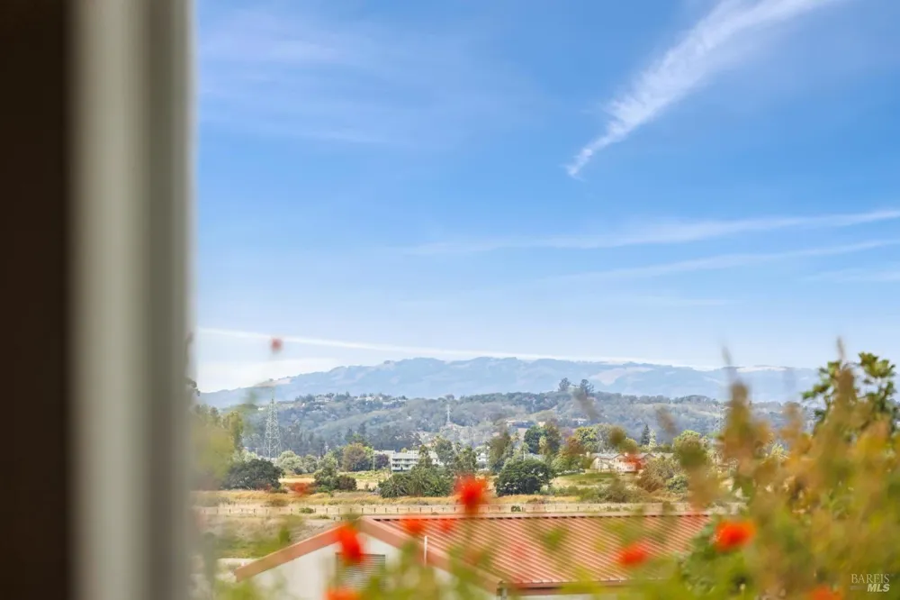 116 Portsmouth Drive Novato, CA 94949