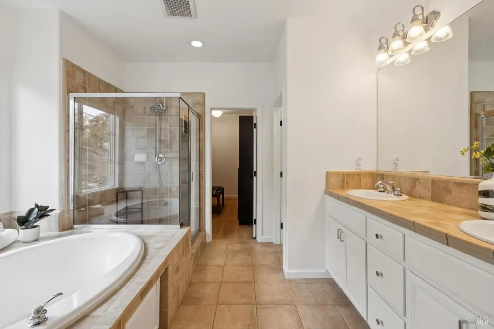 116 Portsmouth Drive Novato, CA 94949