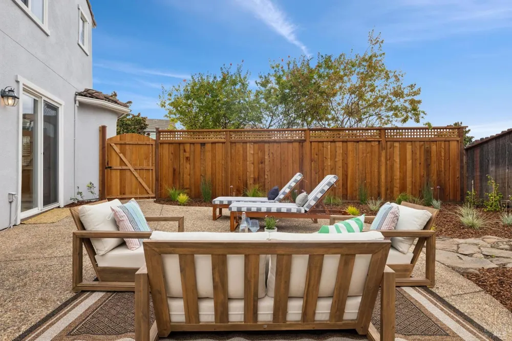 116 Portsmouth Drive Novato, CA 94949