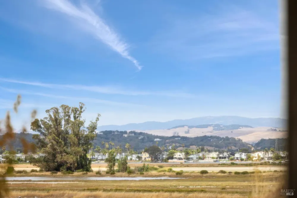 116 Portsmouth Drive Novato, CA 94949