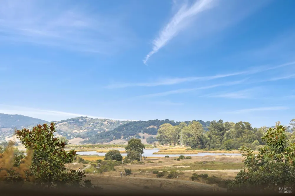 116 Portsmouth Drive Novato, CA 94949