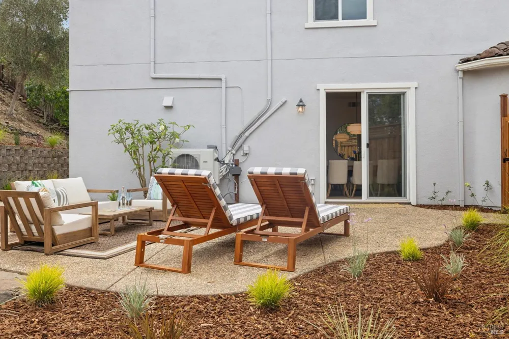 116 Portsmouth Drive Novato, CA 94949