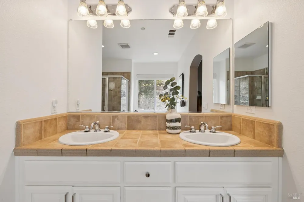 116 Portsmouth Drive Novato, CA 94949