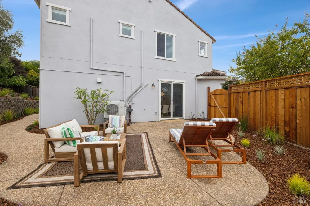 116 Portsmouth Drive Novato, CA 94949