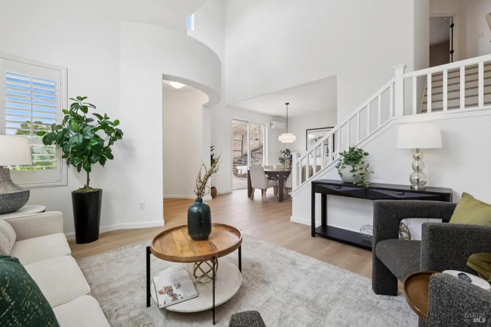 116 Portsmouth Drive Novato, CA 94949