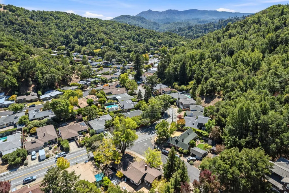 357 Oak Manor Drive Fairfax, CA 94930