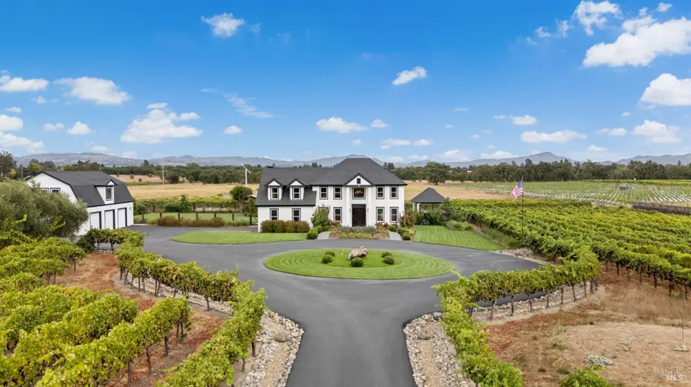 1626 Abramson Road Santa Rosa, CA 95401