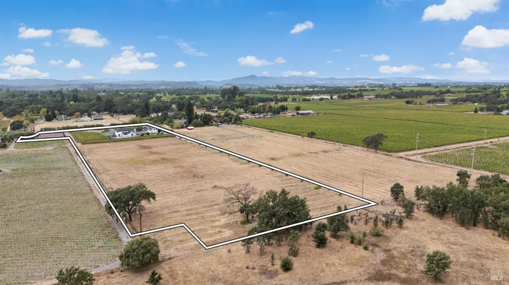 1626 Abramson Road Santa Rosa, CA 95401