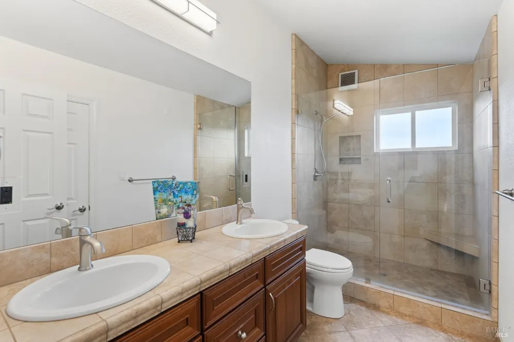 1626 Abramson Road Santa Rosa, CA 95401