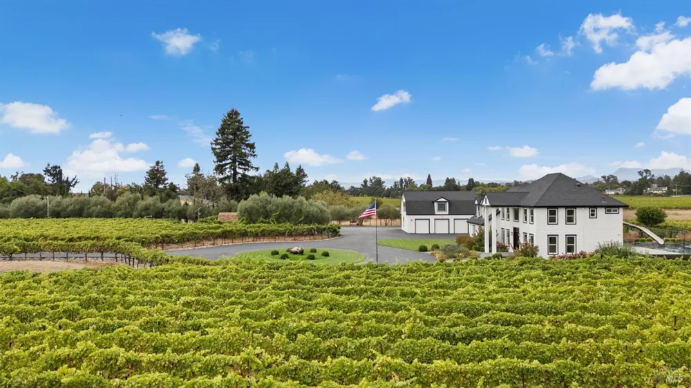 1626 Abramson Road Santa Rosa, CA 95401