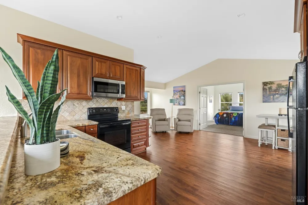1626 Abramson Road Santa Rosa, CA 95401