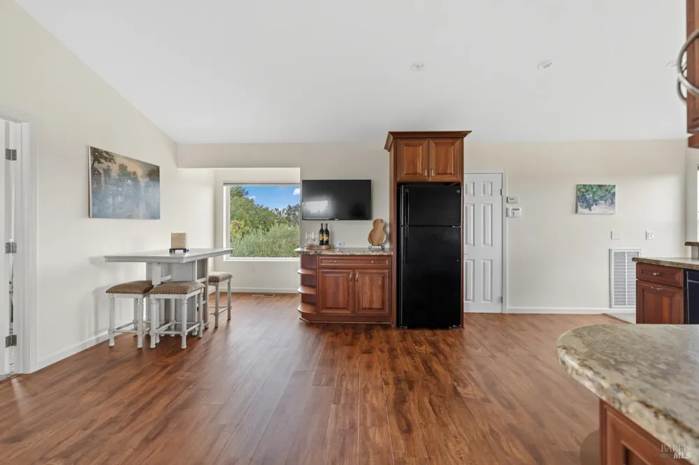 1626 Abramson Road Santa Rosa, CA 95401