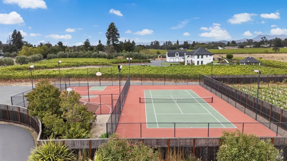 1626 Abramson Road Santa Rosa, CA 95401