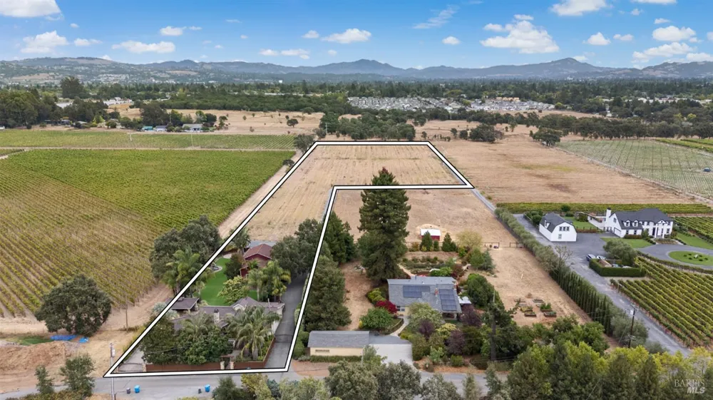 1626 Abramson Road Santa Rosa, CA 95401