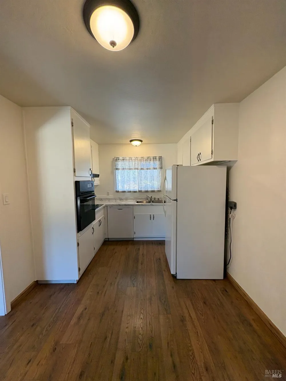 7631 Adrian Drive Rohnert Park, CA 94928