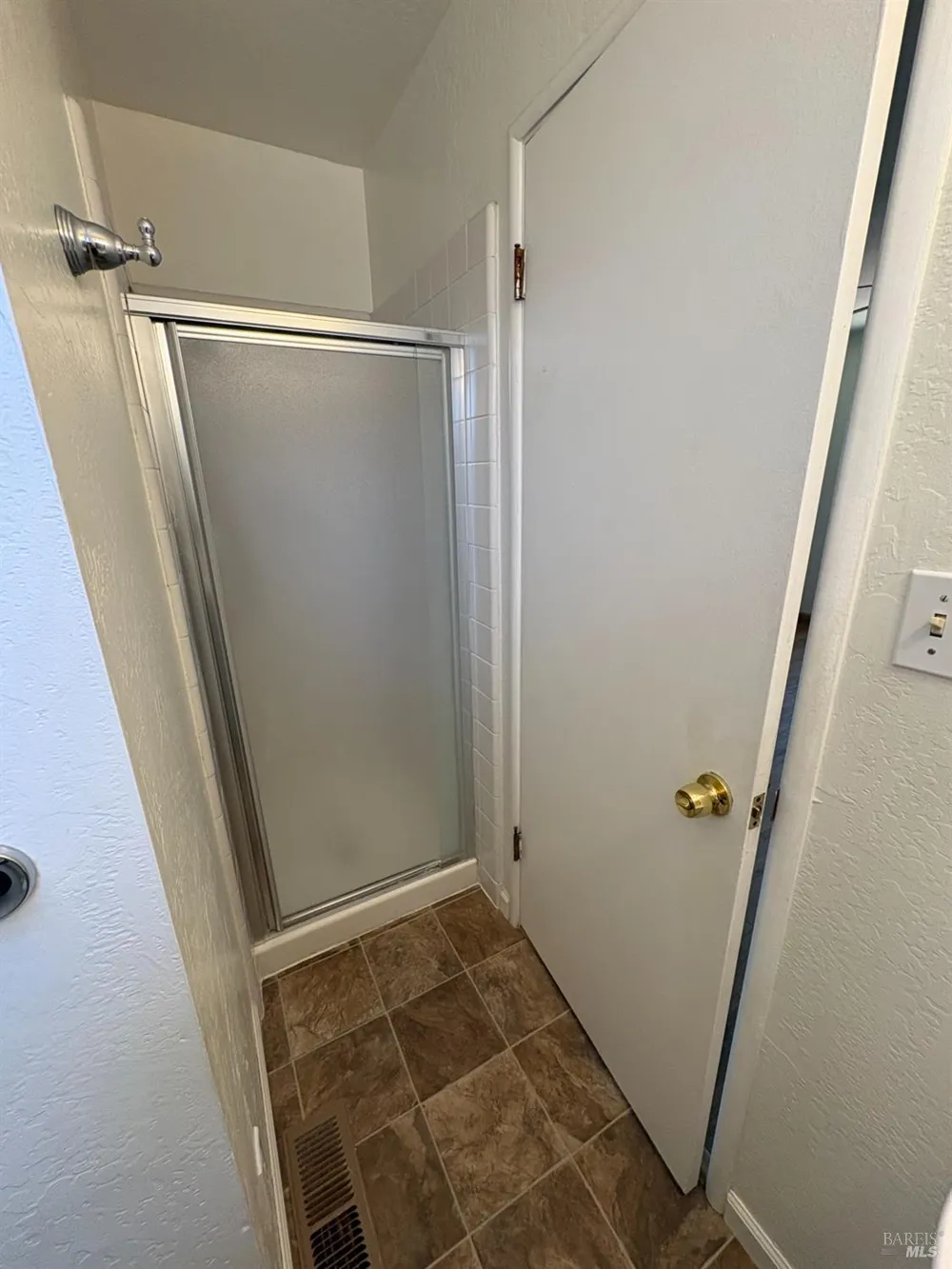 7631 Adrian Drive Rohnert Park, CA 94928