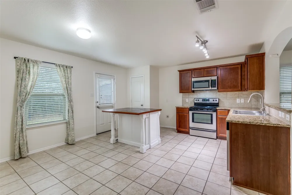 1280 Ophelia Road Forney, TX 75126