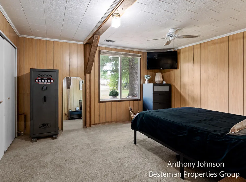 133 North Street White Cloud, MI 49349