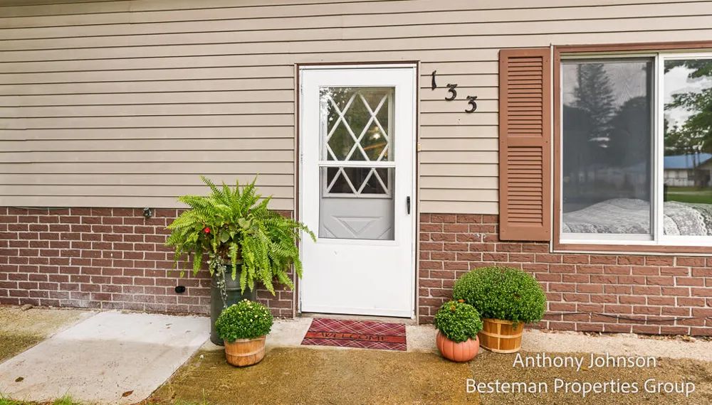 133 North Street White Cloud, MI 49349