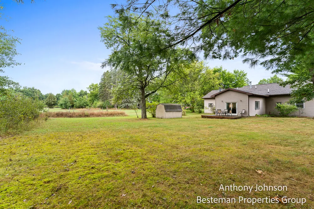 133 North Street White Cloud, MI 49349