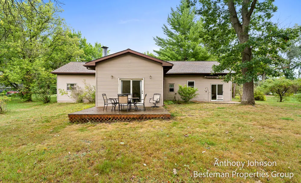133 North Street White Cloud, MI 49349