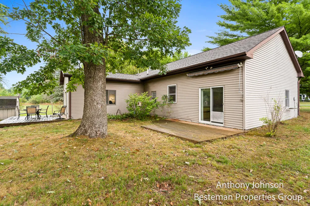133 North Street White Cloud, MI 49349