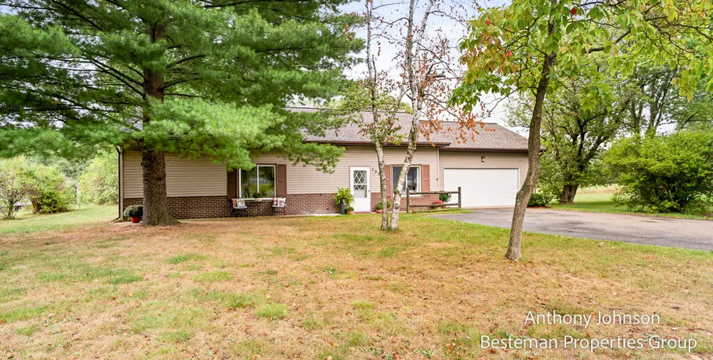 133 North Street White Cloud, MI 49349
