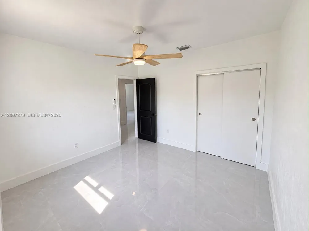 940 NW 67th St Miami, FL 33150