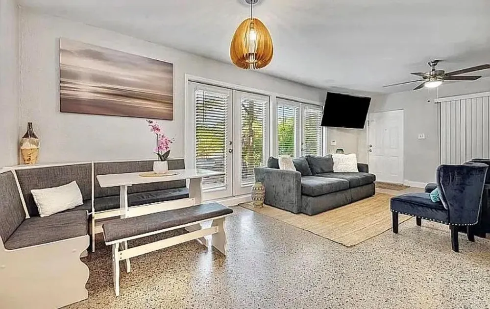 250 NE 13th Street Delray Beach, FL 33444