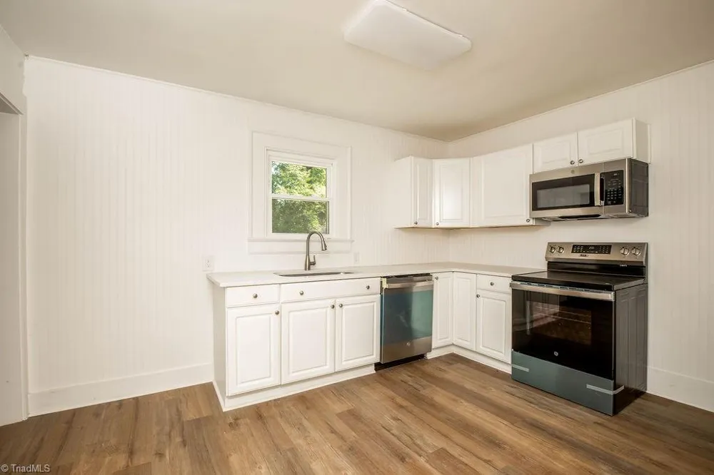 208 Underhill Street High Point, NC 27260