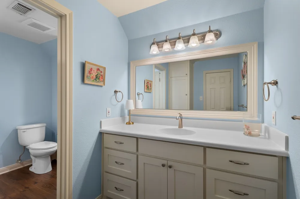 10026 Forest View Drive Woodway, TX 76712