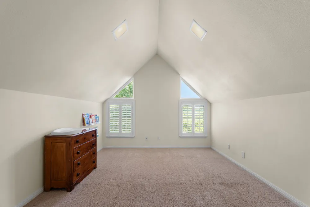 10026 Forest View Drive Woodway, TX 76712