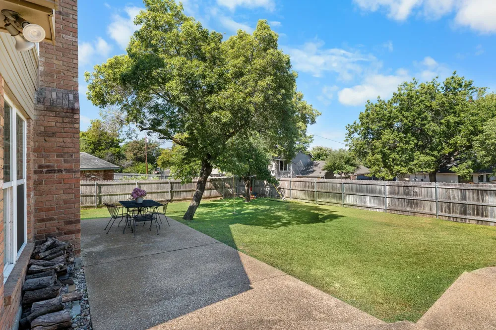 10026 Forest View Drive Woodway, TX 76712