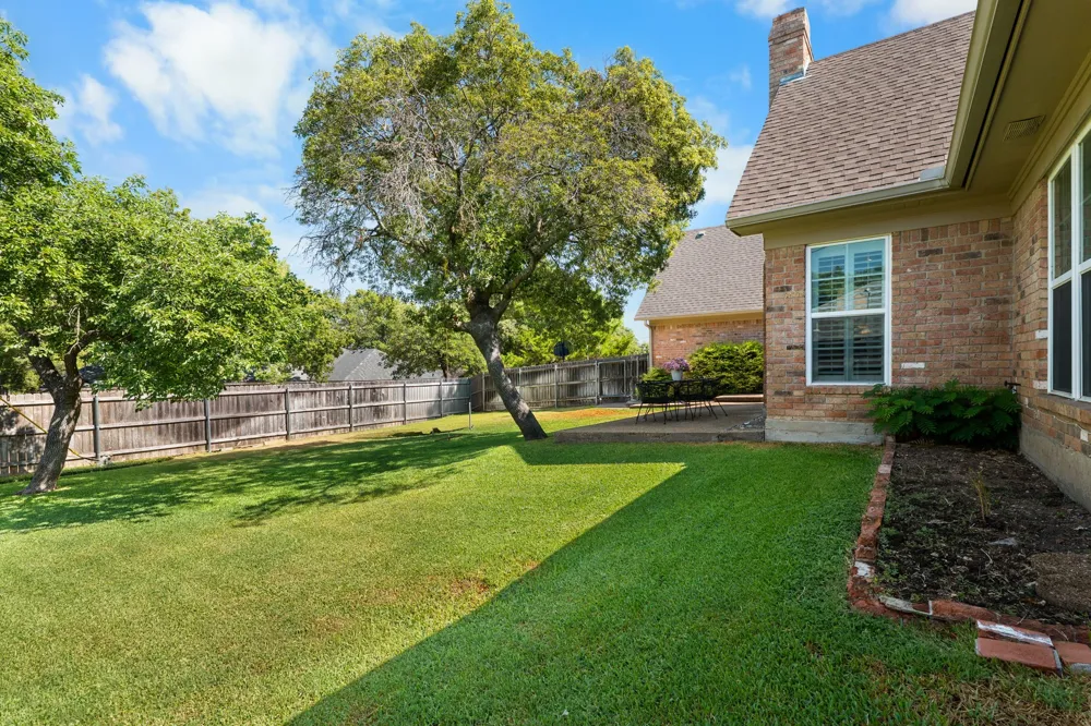 10026 Forest View Drive Woodway, TX 76712