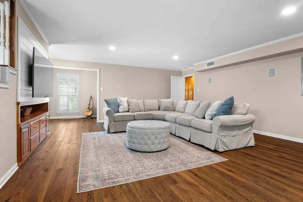 10026 Forest View Drive Woodway, TX 76712