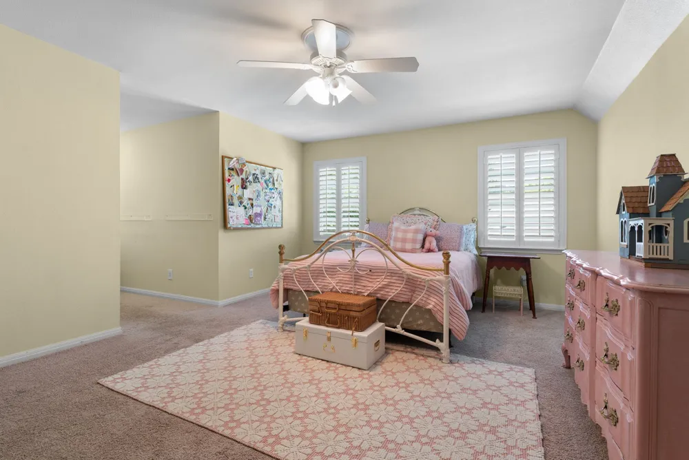 10026 Forest View Drive Woodway, TX 76712