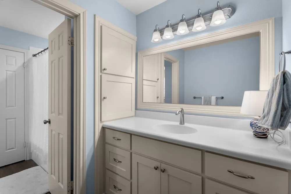 10026 Forest View Drive Woodway, TX 76712