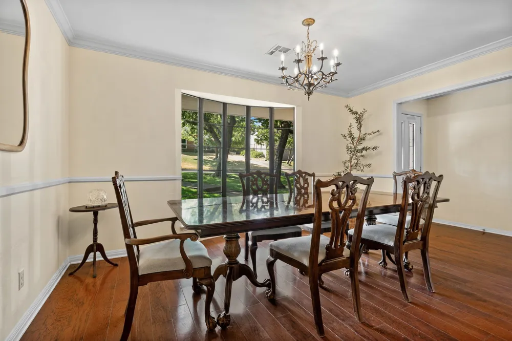 10026 Forest View Drive Woodway, TX 76712