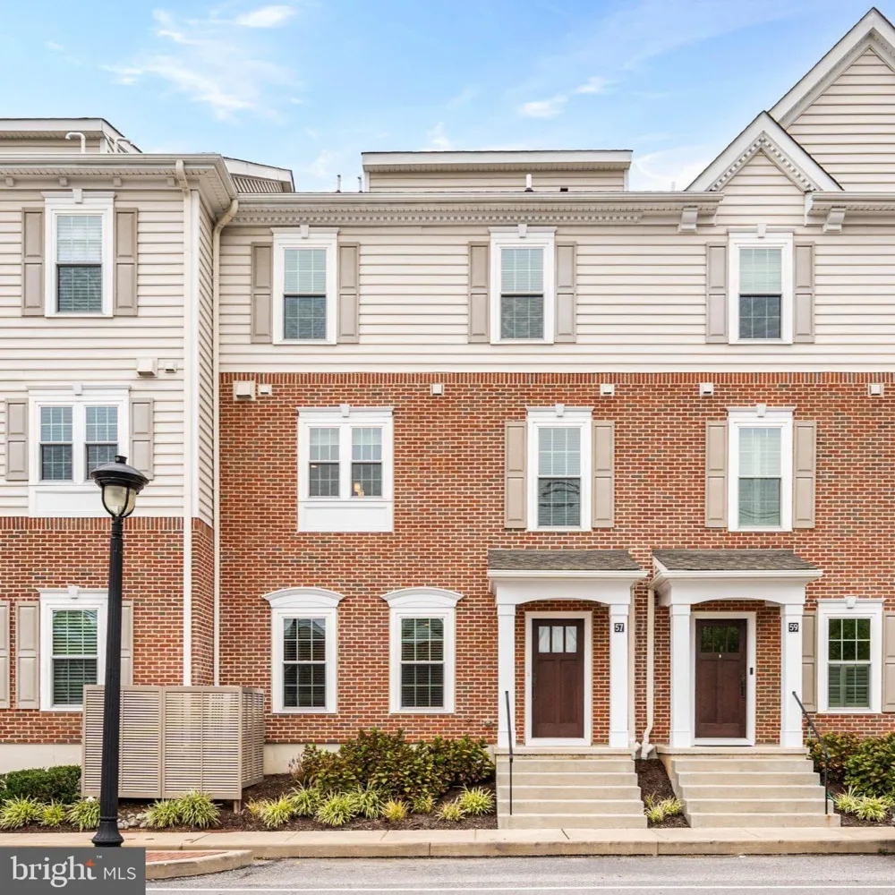 57 VILLAGE SQUARE Paoli, PA 19301
