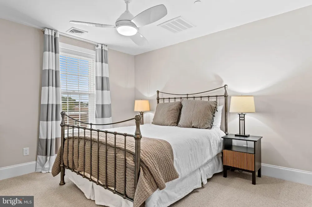 57 VILLAGE SQUARE Paoli, PA 19301