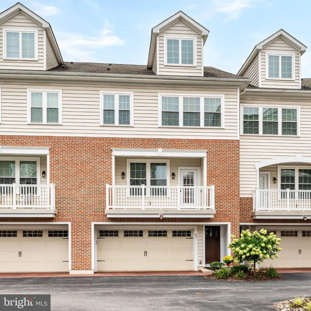 57 VILLAGE SQUARE Paoli, PA 19301
