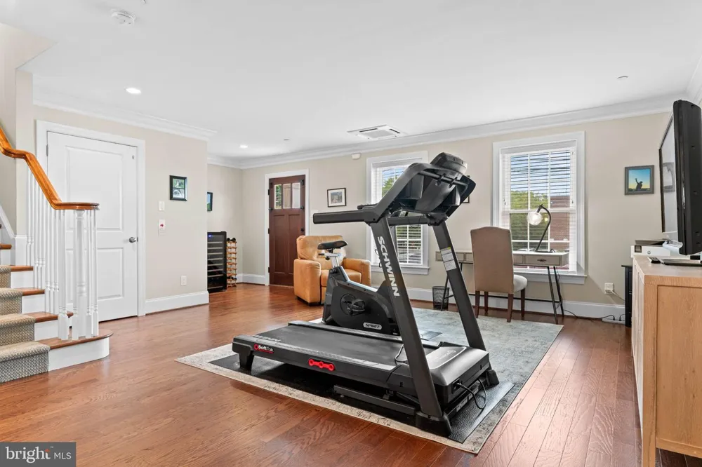 57 VILLAGE SQUARE Paoli, PA 19301