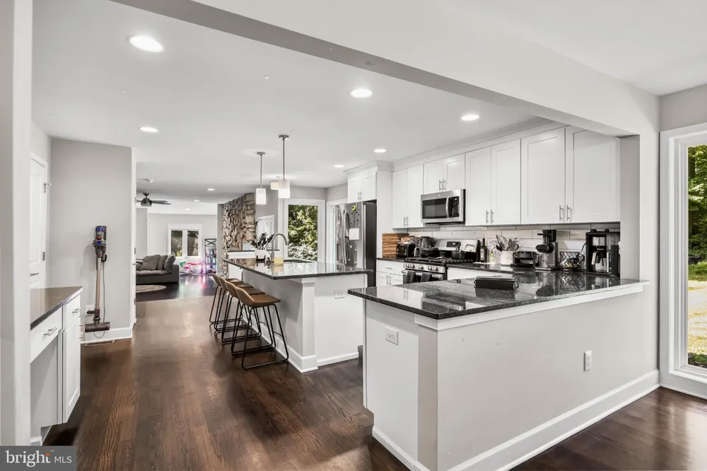 1 BLOOMER DRIVE Burlington, NJ 08016
