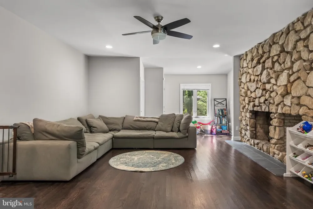 1 BLOOMER DRIVE Burlington, NJ 08016