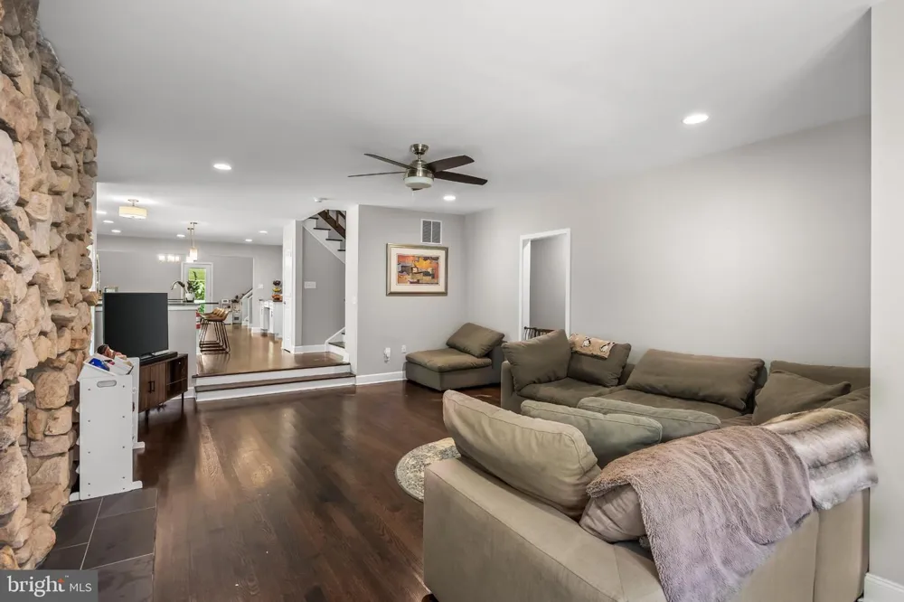 1 BLOOMER DRIVE Burlington, NJ 08016